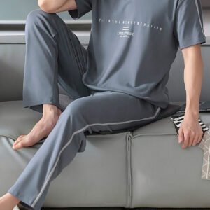 Men's casual short-sleeved long pants pajamas set, simple letter printing Men's home clothes two-piece set.