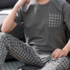 68a954ed3d3e6221ed37c9d6a7dcd25e1a3322b8dba8e82cbe37c.jpg