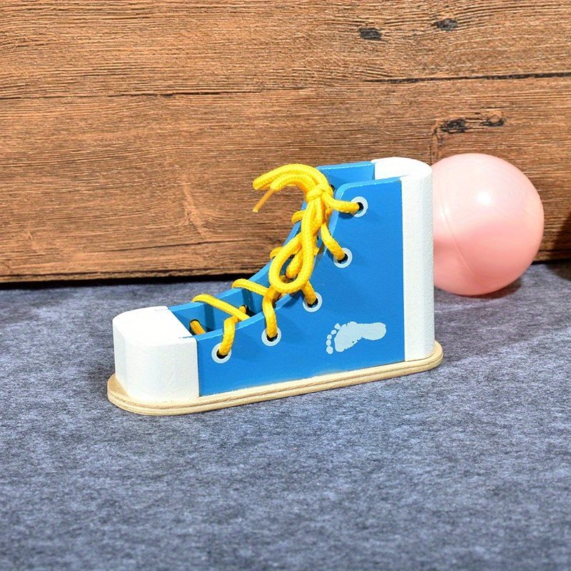 Unleash Your Child's Independence: Educational Wooden Shoelace Tying Toy! - Image 5