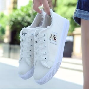 Casual Canvas Shoes: Comfortable Style for Every Step!