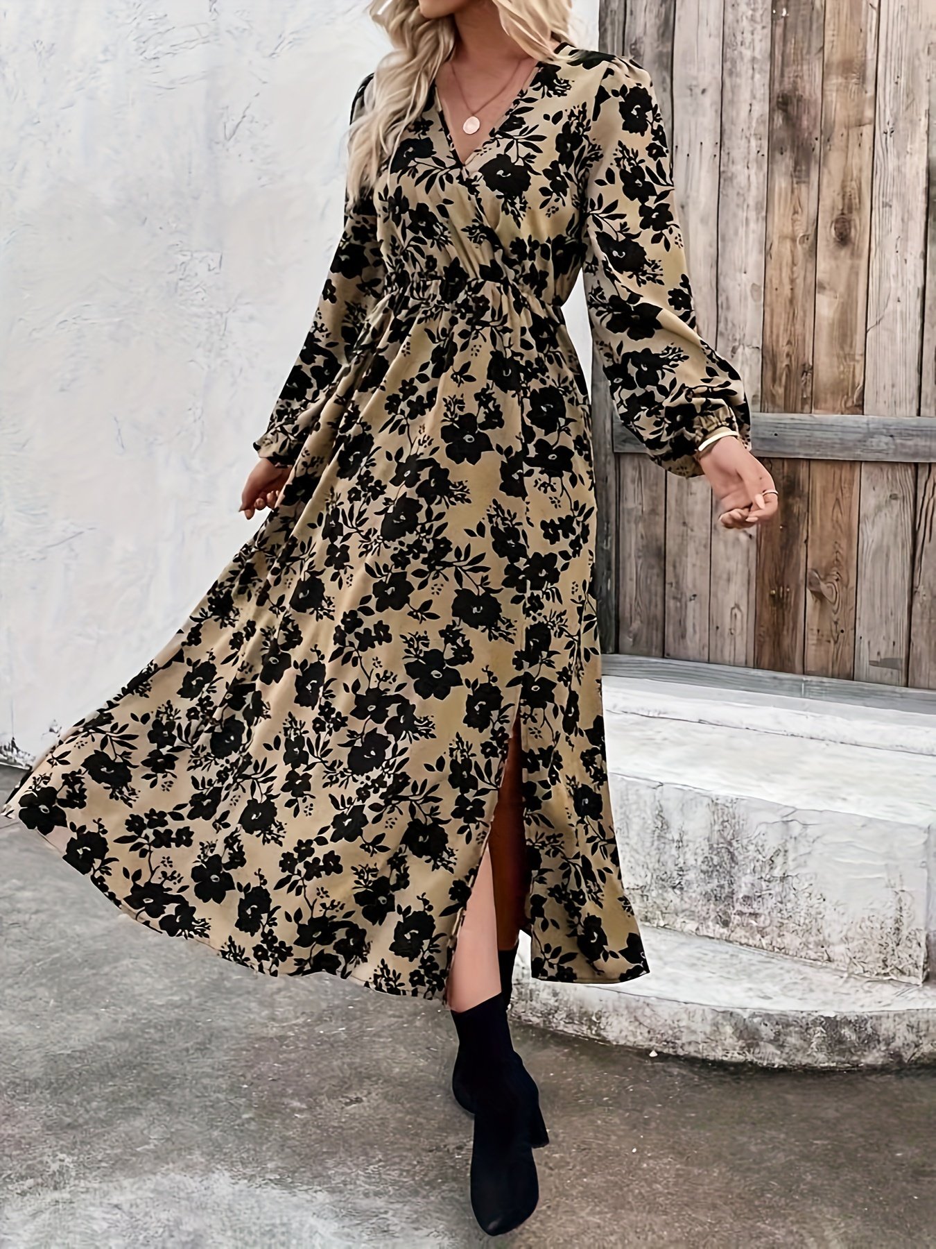 Shine with Floral Magic: The Elegant Dress for Every Occasion - Image 4