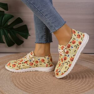 حذاء المرح والراحة: تصميم اليقطين وشبكة العنكبوت الذي يخطف الأنظار!