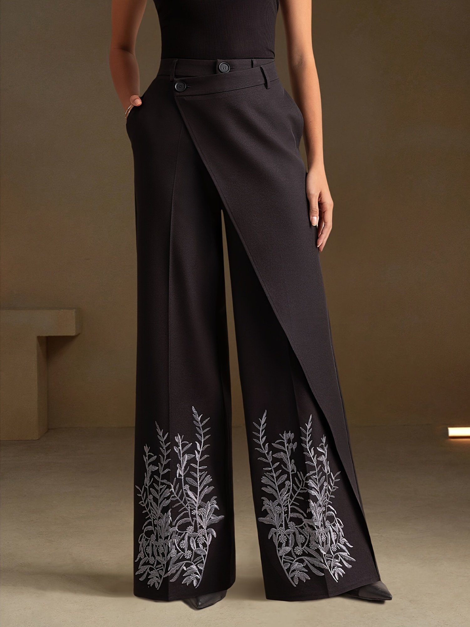 Contemporary Parisian Chic: Wide-Leg Trousers with Luxurious Embroidery and Innovative Cut - Image 3