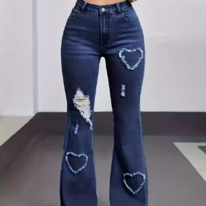 تألقي بأسلوب فريد: جينز الدنيم بالخصر العالي وتطريز القلوب الساحرة!