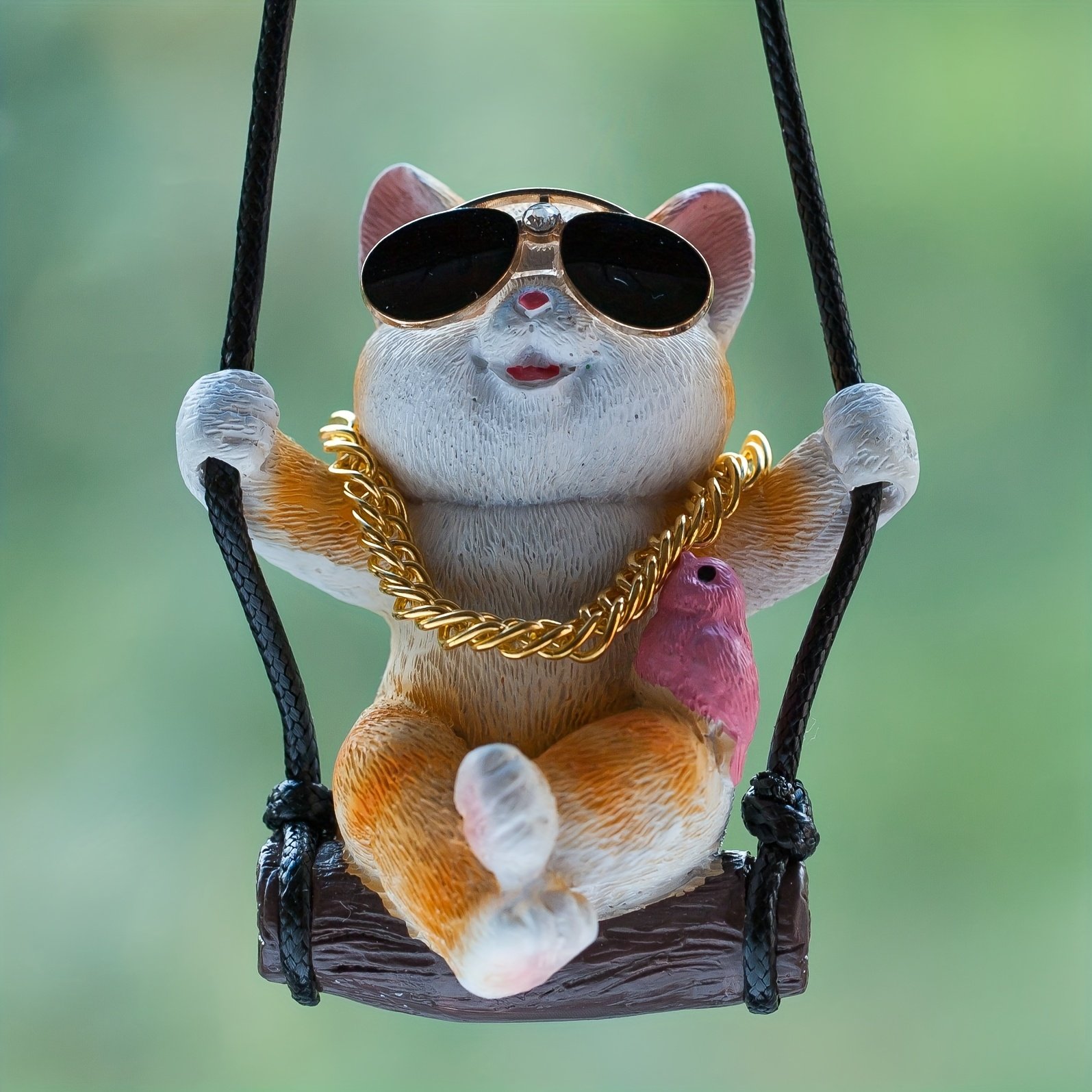 מלווה הדרך המתנדנד שלך: כלב הסטייל והמשקפיים! – תמונה 4