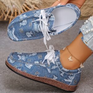 אלגנטיות קלה, נוחות מתחדשת: נעל הקז'ואל הנשית המושלמת לצעדייך!