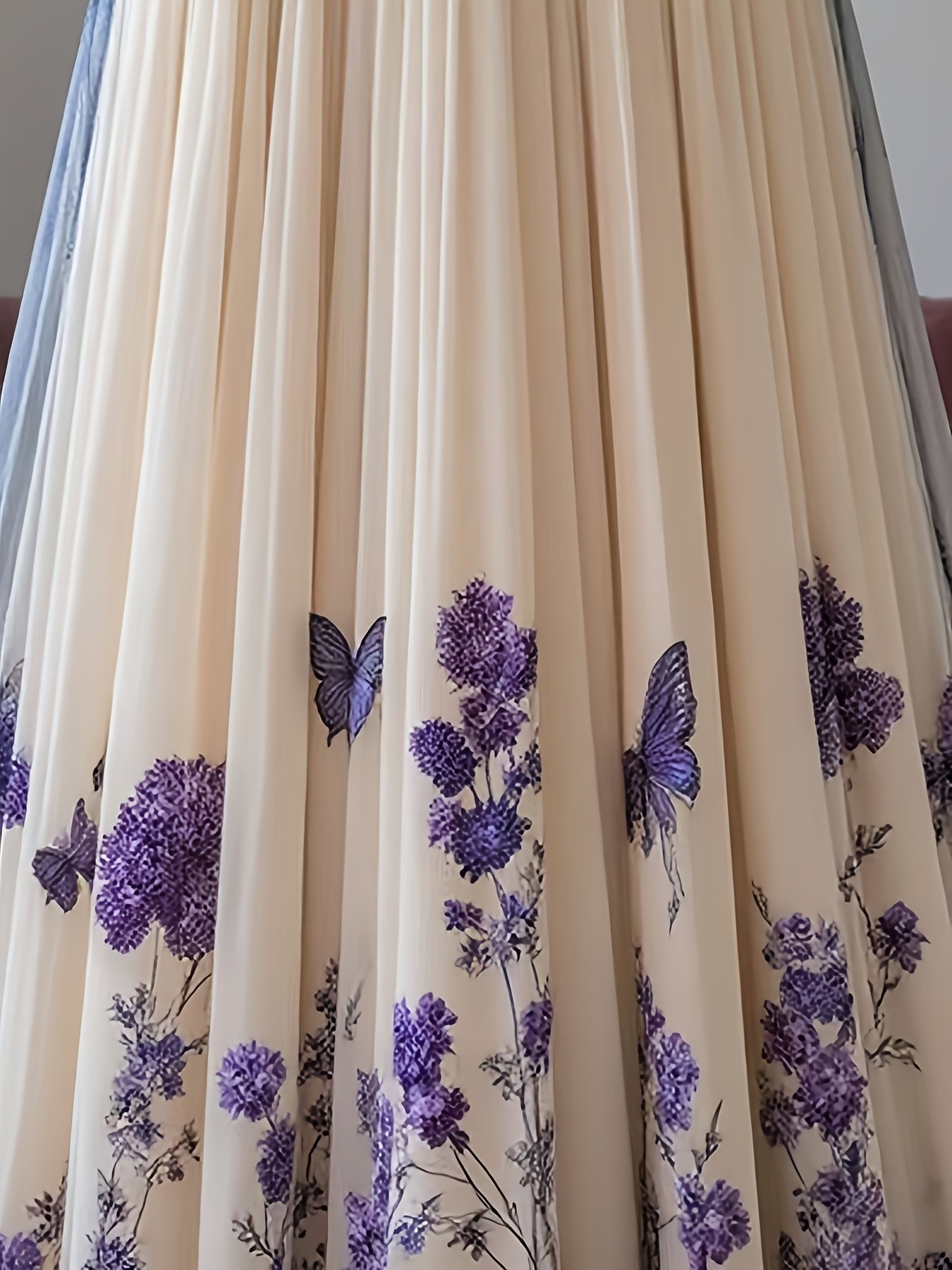 חצאית "פרח האלגנטיות": מראה מהפנט שזוהר בכל עונה – תמונה 2