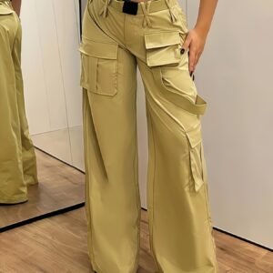 بنطلون الكارجو الواسع: أناقة عصرية لكل يوم ومناسبة!