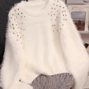 كنزة المينك الفاخرة: دفء، نعومة، وبريق لا يُقاوم!