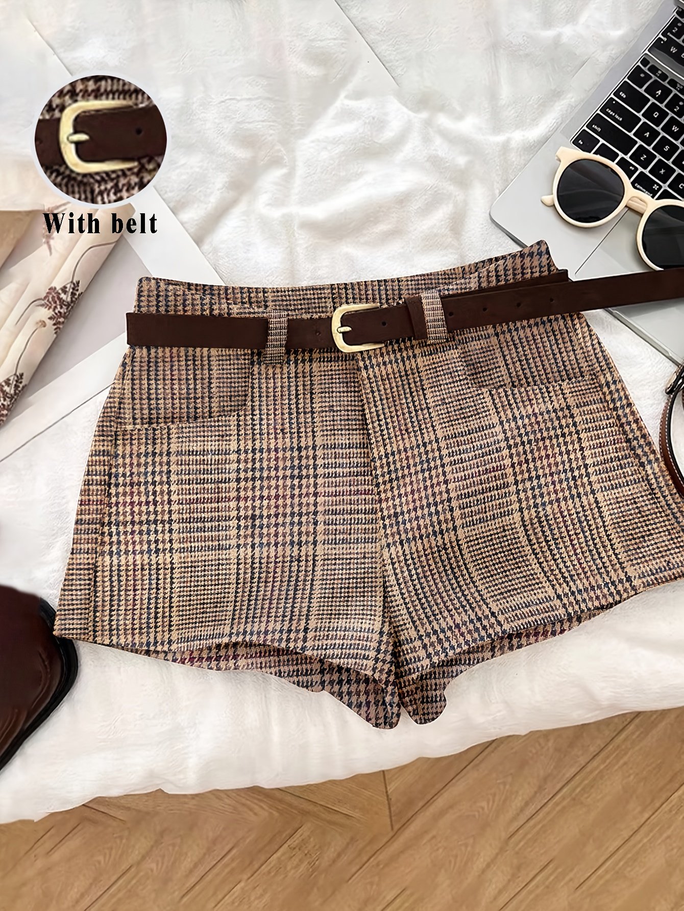 Classic Tartan Elegance: Belted Shorts for an Unforgettable Look! - Image 3