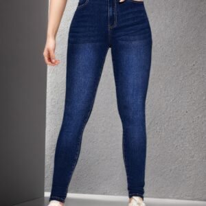 جينز سكيني كلاسيكي: أناقة فائقة وراحة لا مثيل لها!