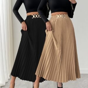 أناقة السلسلة المعدنية: تنانير بليسيه طويلة لإطلالة لا تُنسى