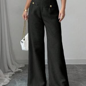 بنطال الساق الواسعة: أناقة عصرية بلا حدود لكل مناسبة!