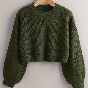 تألقي بدفء: كنزة قصيرة عصرية لكل مناسبة!