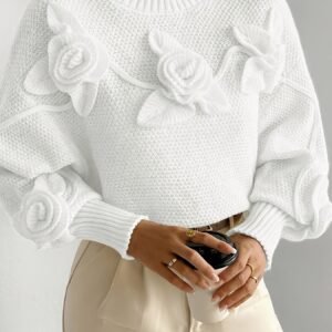 أناقة الشتاء المزهرة: كنزة رقبة عالية دافئة بتطريز ثلاثي الأبعاد