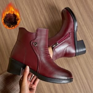 بوت الشتاء الساحر: دفء، أناقة، وراحة لخطواتك المتألقة!