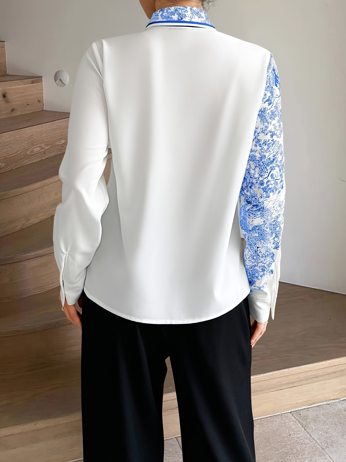 חולצת אלגנטיות קיצית: גזרה אופנתית עם נגיעה אמנותית – תמונה 7