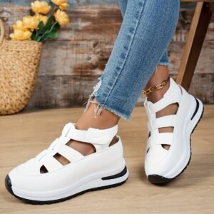 صندل المنصة الويدج: أناقة بلا حدود، راحة لا تُضاهى!