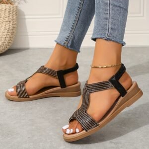 صندل الودج العصري: أناقة مريحة لكل يوم