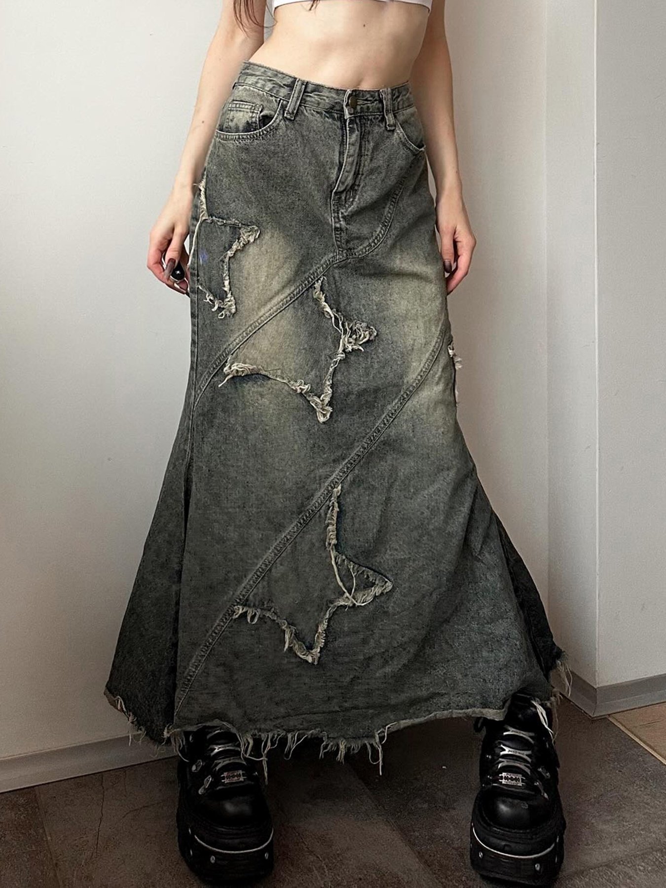 חצאית ג'ינס טרנדית: שיק רטרו עם מגע קסום של בת ים!