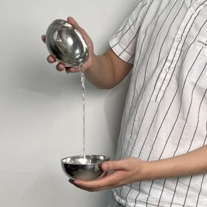 وعاء الوهم المتدفق: سر الساحر لإبهار الجماهير!