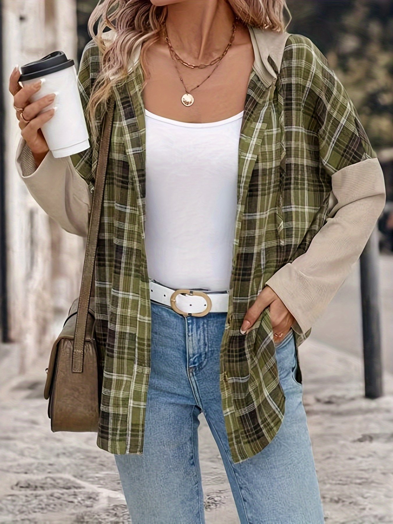 אלגנטיות סתיו וחורף: קרדיגן משובץ עם קפוצ'ון – תמונה 5