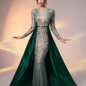 لمسة فخامة وسحر: فستان الكاب بالترتر اللامع