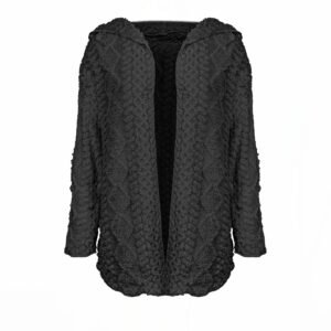 معطف الدفء الفاخر: أناقة الشتاء التي لا تُضاهى