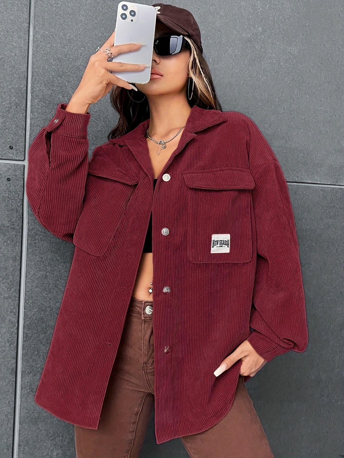 אלגנטיות רב-תכליתית: חולצת חובה בארון שלך! – תמונה 3