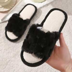 نعال البيت والخارج: راحة لا تضاهى، أناقة لا تُقاوم!