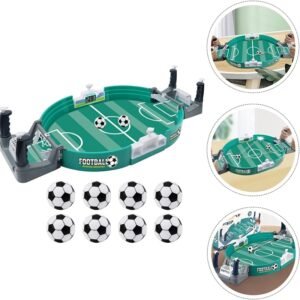 מגרש החלומות המיניאטורי: ריגוש הכדורגל בידיים שלך!