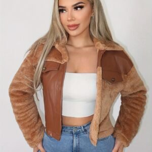 جاكيت الأناقة الشاملة: لمسة عصرية لمظهرك اليومي