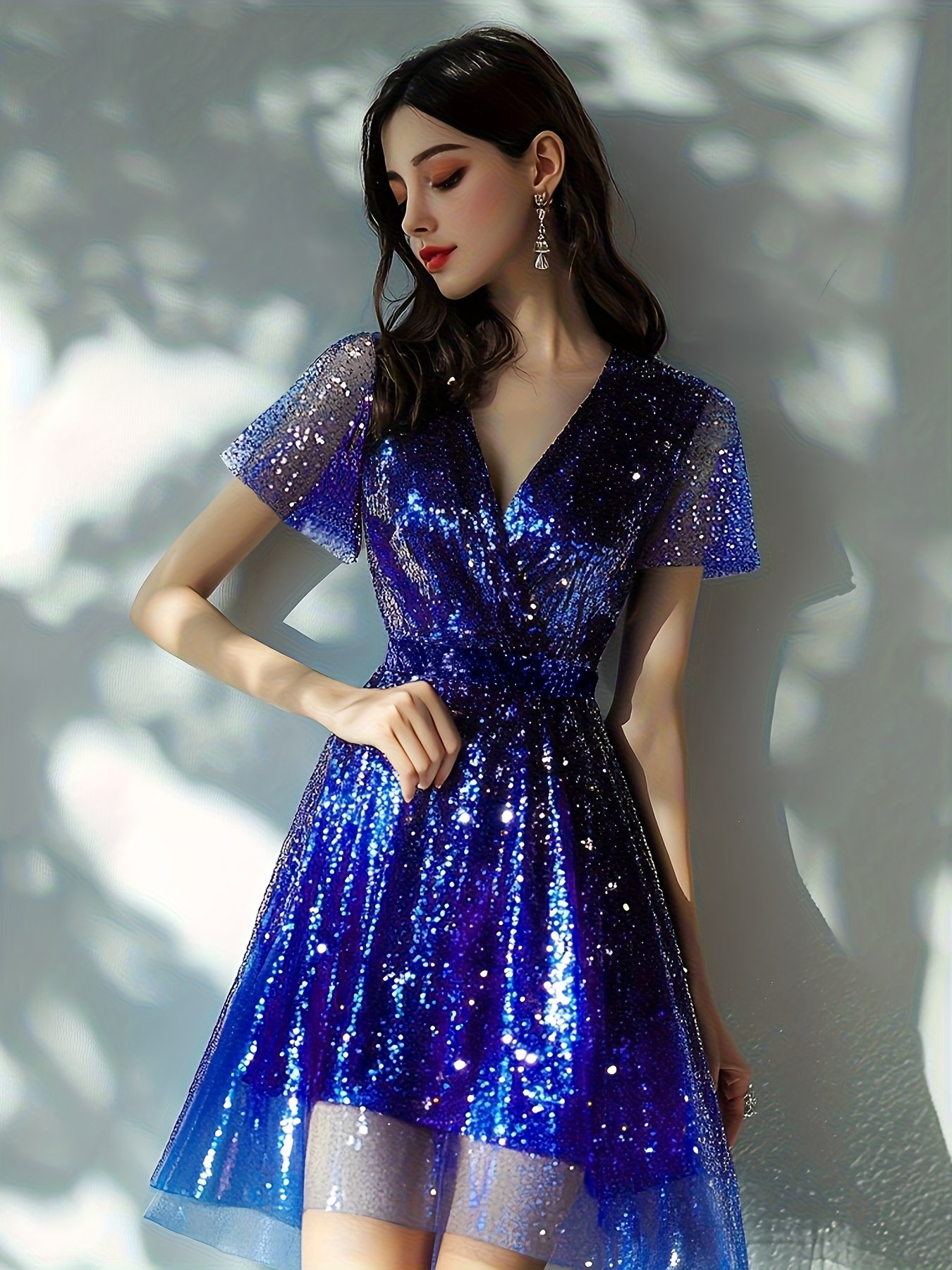 Sparkling Sequin Evening Dress: Dazzling Elegance!