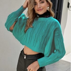 Cropped Pullover: Modern Elegance with Captivating Batwing Sleeves!