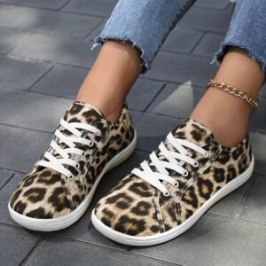 התבלטי עם הדפס נמר: נעל קז'ואל המשלבת סטייל ונוחות מירבית!