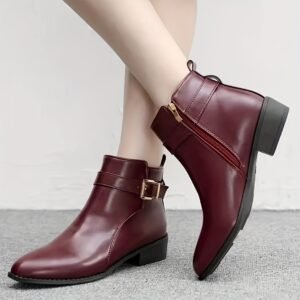 بوت الكاحل العصري: أناقة لا تتأثر بالمواسم!