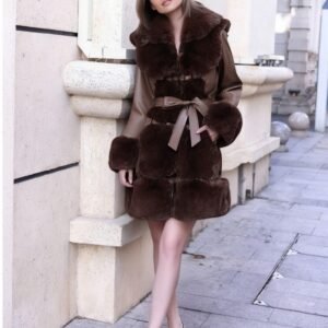 Autumn/Winter Jacket: Warmth & Style to Define Your Look!