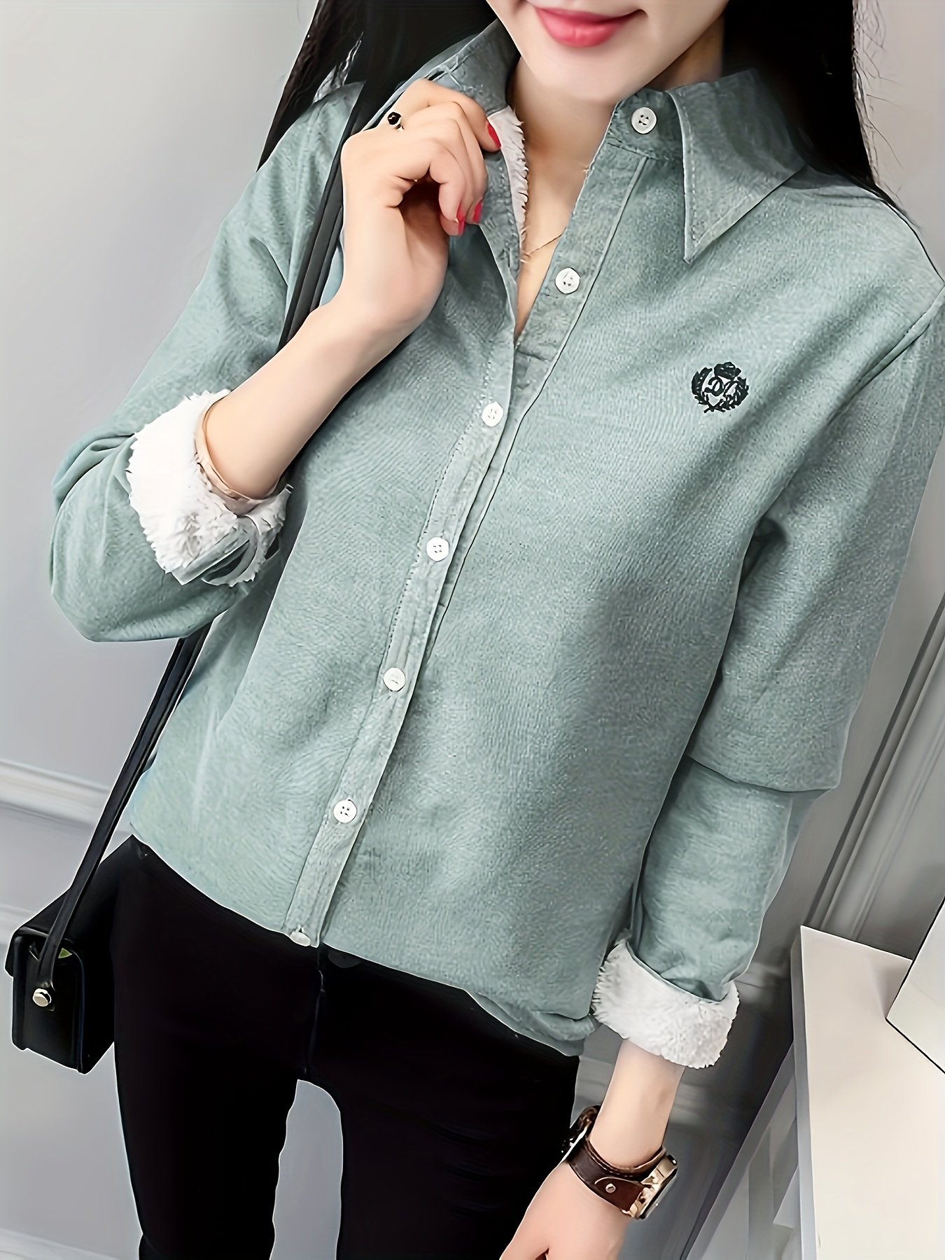 بلوزة الزهور الدافئة: أناقة لا تقاوم لربيع وخريفك! - الصورة 4