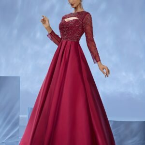 فستان السهرة الأحمر النبيذي الفاخر: روعة التصميم وجمال الساتان