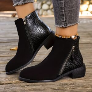 بوت الكاحل العصري: أناقة دافئة وراحة لا مثيل لها