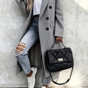 معطف الأناقة الطويلة: فخامة وإبهار لكل يوم ومناسبة