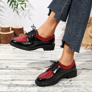 أكسفورد الأنثوي: حيث يلتقي التراث بالعصرية بلونين ساحرين!