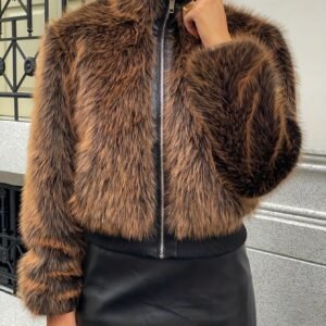 فخامة الشتاء والدفء: معطف الفرو الاصطناعي العصري