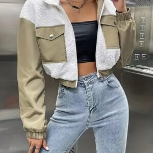 جاكيت الأناقة العصرية: إطلالتك المتجددة لكل المواسم