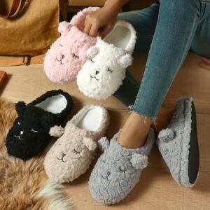 نعال الغنم القطيفة: دفء لا يقاوم وأناقة لا تضاهى!