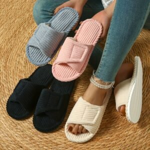 راحة فورية وأناقة دائمة: شباشب نسائية قابلة للتعديل لكل خطوة!