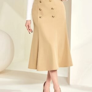 אלגנטיות שאין כמותה: חצאית מידי בעיצוב כפתורים כפולים ובגזרת בת הים