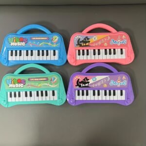 תיבת הלחנים הקסומה: מתנת שמחה לקטנטנים שלכם!