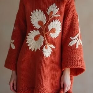 دفء وأناقة مزهرة: كنزة الخريف والشتاء الفاخرة