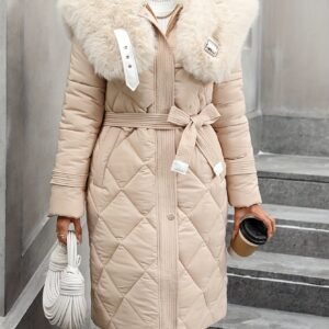 معطف الشتاء الفاخر: دفء يدوم وأناقة تتجدد